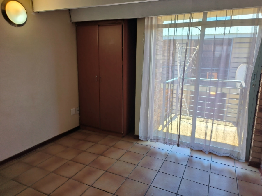 1 Bedroom Property for Sale in Dassie Rand North West